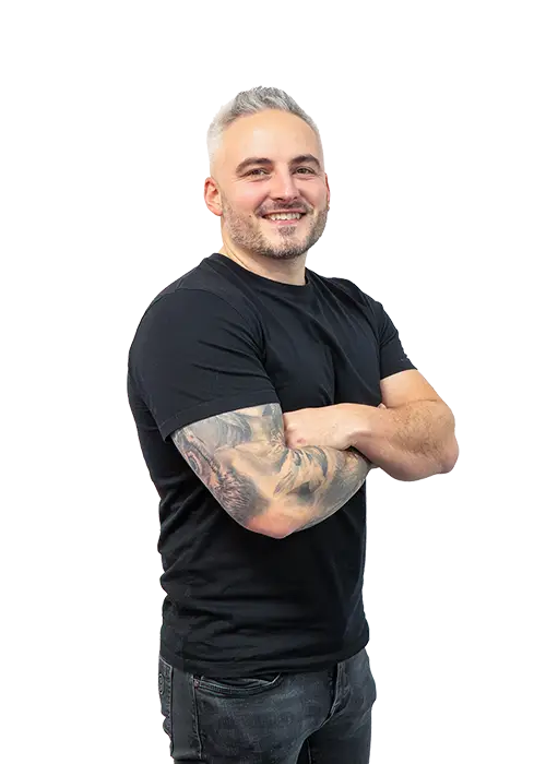 agent immobilier souriant