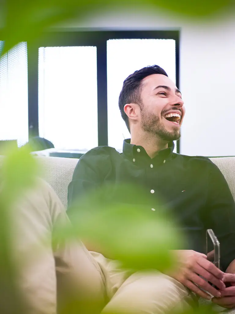 sourire agent immobilier